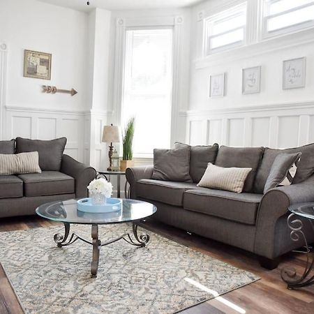 Perfect Pittsburgh Home Close To City & Airport エクステリア 写真