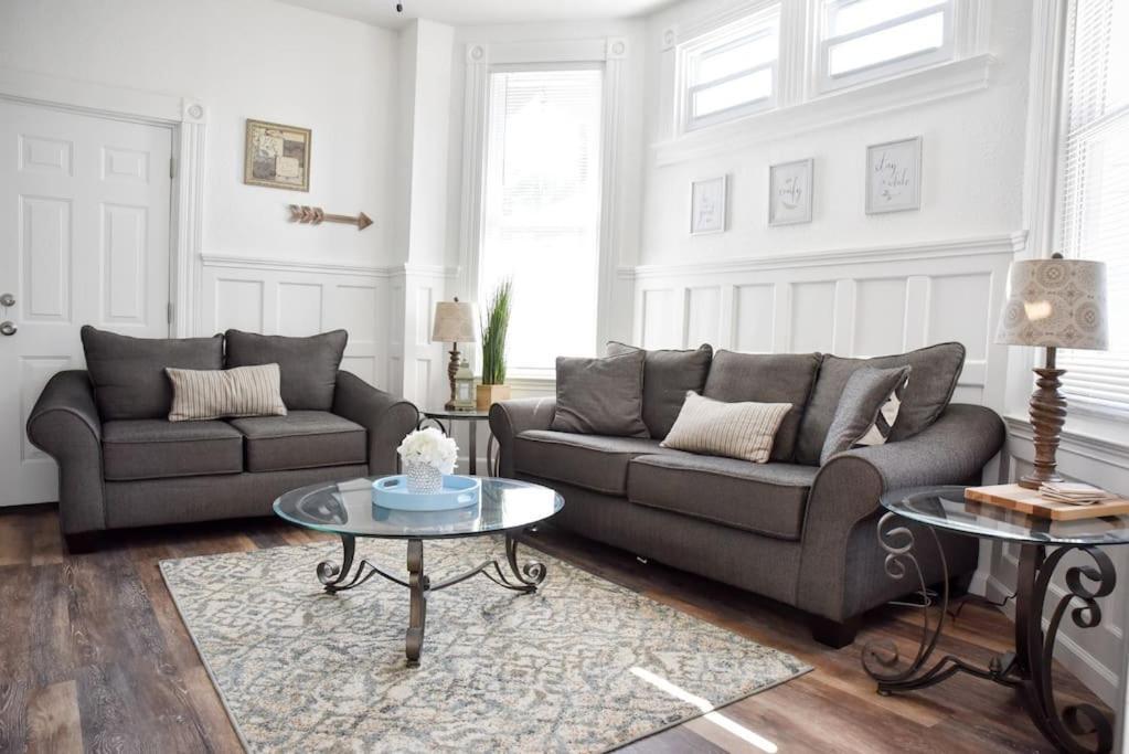 Perfect Pittsburgh Home Close To City & Airport エクステリア 写真